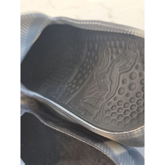 Burberry Black and Cream Plaid Slip-On Loafers main image 6